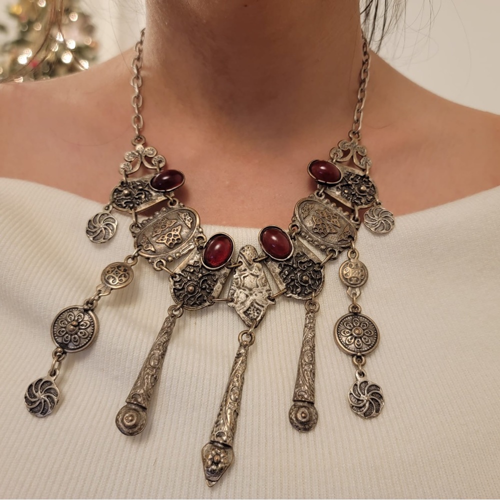 Silver plated necklace with stones
